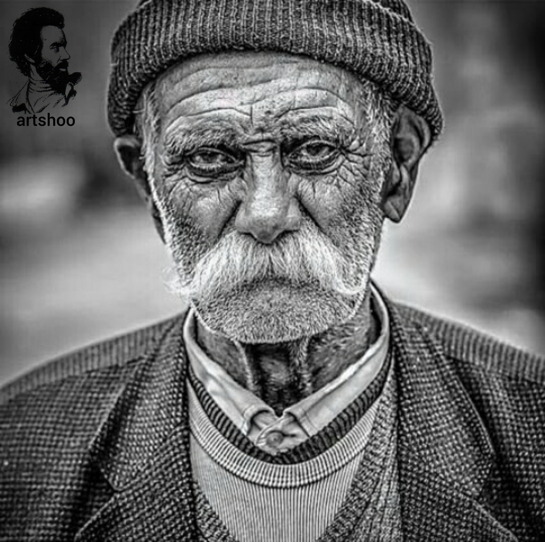 مدل پرتره سیاه قلم